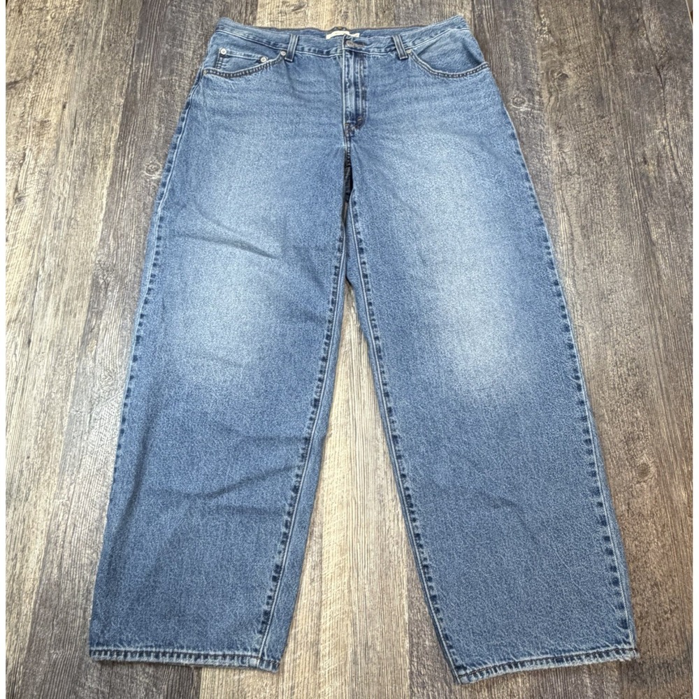 Levis Baggy Dad Jeans Premium Womens 32x32 (36x30) Light Wash Wide Leg Denim